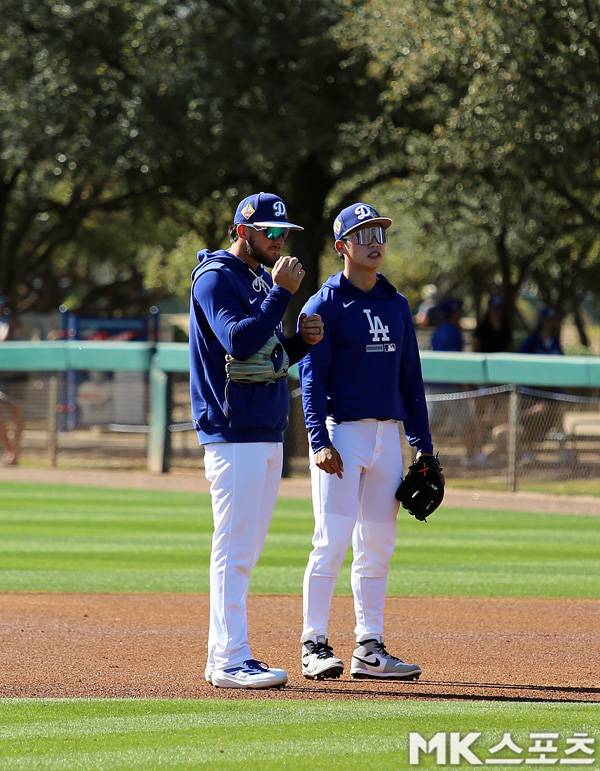 로버츠는 프리랜드와 김혜성이 여전히 2루 자리를 놓고 경쟁중임을 강조했다. 사진(美 글렌데일)= 김재호 특파원