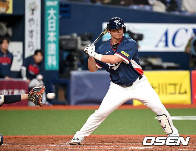 [OSEN=오사카(일본), 손용호 기자] 3일 일본 오사카 교세라돔에서 월드베이스볼클래식(WBC) 공식 연습 경기 한국 야구 대표팀과 오릭스 버팔로스의 경기가 열렸다.우리 대표팀은 연습 경기 2차전을 치른 뒤 5일 일본 도쿄돔에서 체코와 WBC 조별리그 1차전에서 격돌한다.5회초 한국 노시환이 삼진으로 물러나고 있다. 2026.03.03 /spjj@osen.co.kr