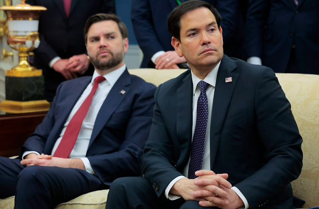 ‘트럼프 충성파’로 꼽히는 JD 밴스 부통령과 마코 루비오 국무장관 자료사진