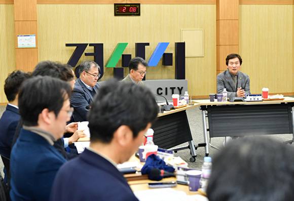 경산시 미래혁신위원회 제 1차 회의 모습 ⓒ경산시 제공