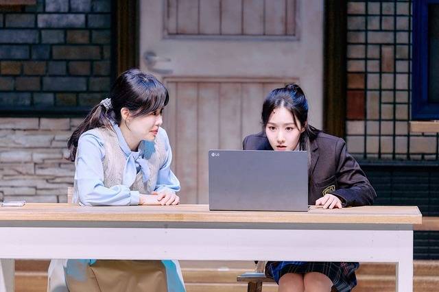 경주예술의 전당에서 4월 공연되는 연극 장면. 경주문화재단 제공