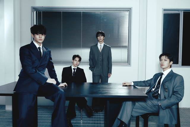 그룹 하이라이트가 '팬앤스타' 그룹랭킹 13위에 올랐다. 남은 투표 기간 동안 순위가 오를지 기대된다. /어라운드어스엔터테인먼트