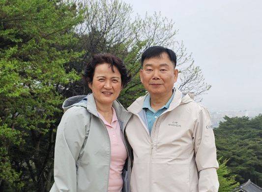 이종선 목포해경 예방지도계장과 아내 윤옥희 씨. 목포해경