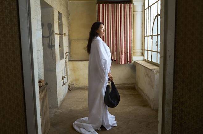 아카이브 앱크 26SS 컬렉션 대표 컷. ⓒ코오롱FnC