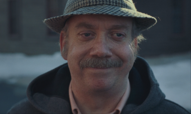 영화 ‘바튼 아카데미’에서 허넘은 오랜 세월 몸담았던 학교를 떠나며 착잡한 마음에 사로잡힌다. 
사진 출처 넷플릭스