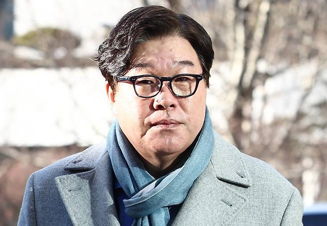 김성태 쌍방울 전 회장이 지난달 쌍방울 대북송금 수사 과정에서 불거진 진술 회유 의혹 관련 조사를 받기 위해 서울 서초구 서울고등검찰청으로 출석하고 있다. 2026.1.8 뉴스1