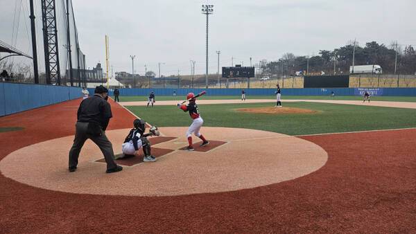 5일 화성드림파크에서 열린 제9회 화성특례시장기 전국리틀야구대회에서 선수들이 경기를 진행하고 있다. 박정환기자