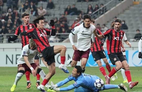 치열한 16강. 사진[연합뉴스]