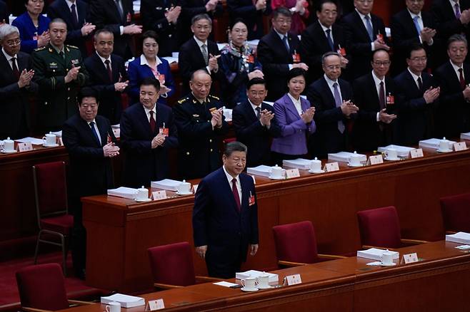 5일 베이징에서 열린 전국인민대표대회(NPC) 개막식에 시진핑 중국 국가주석이 도착하고 있다. [AP 연합뉴스]