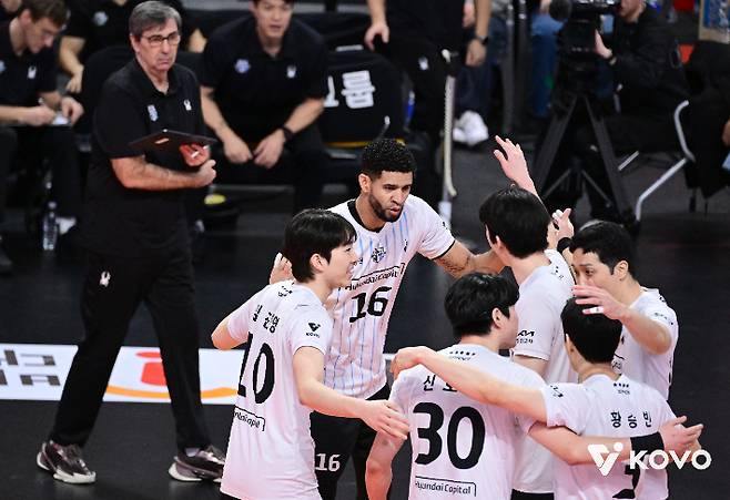 현대캐피탈. 한국배구연맹