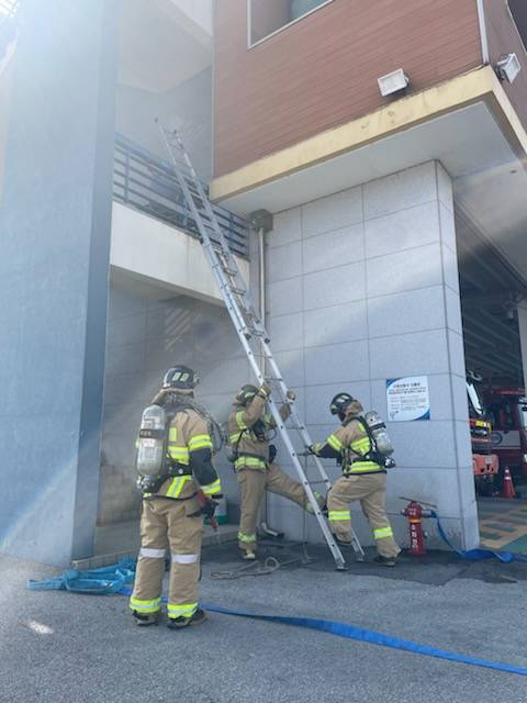 ▲ⓒ고창소방서 재난현장 대응 소방 전술훈련