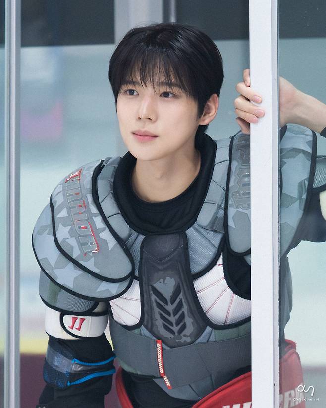 문상민, 이영지 'ROBOT' 뮤비 출연도 화제