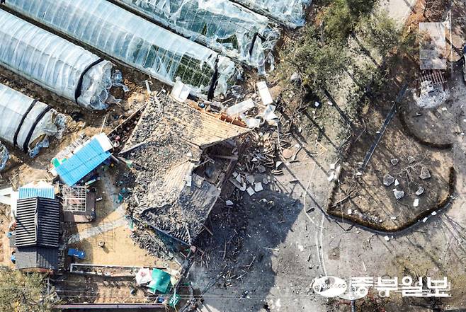 1년 전 공군 오폭사고로 쑥대밭이 된 포천 노곡리 마을의 모습. 중부일보DB