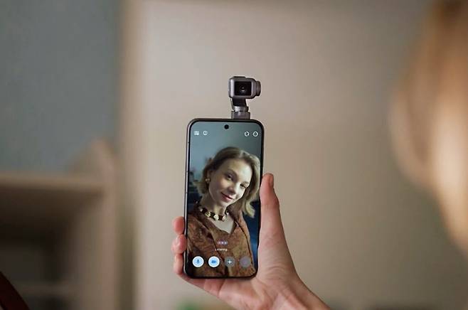 아너 ‘로봇 폰’ (이미지=아너)