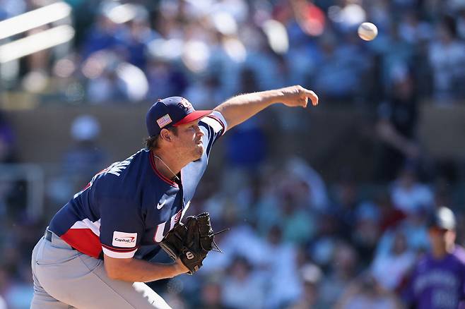 클레이튼 커쇼가 힘차게 공을 뿌리고 있다. AFP연합뉴스