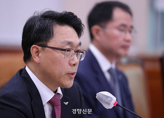 김진욱 고위공직자범죄수사처장이 2023년 10월19일 국회에서 열린 법제사법위원회 국정감사에서 의원 질의에 답변하고 있다. 박민규 선임기자