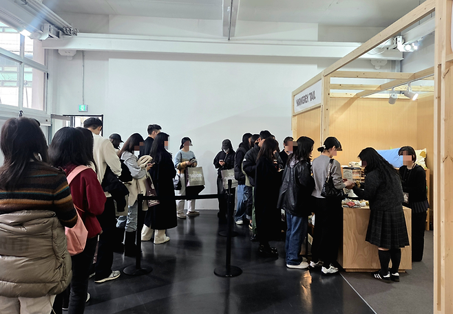 29CM는 오는 8일까지 서울 성수동 어브스튜디오에서 침구를 주제로 한 팝업스토어 ‘29 눕 하우스’를 운영한다. [김혜진 기자]