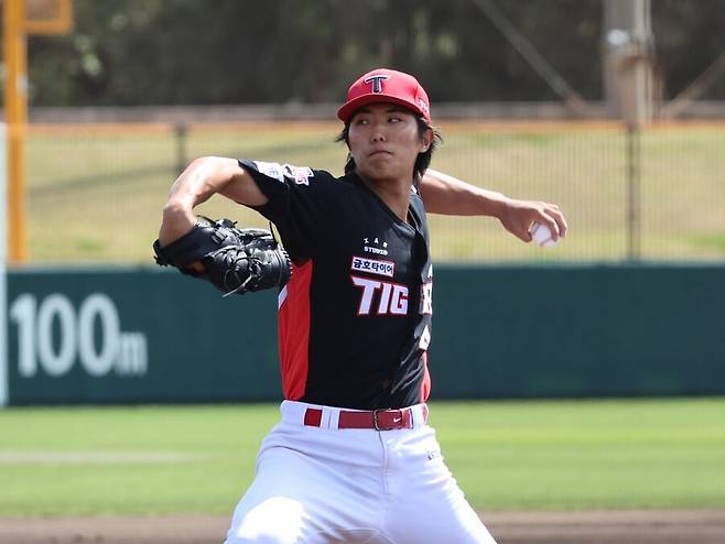 ▲ 오키나와 연습경기 마지막 등판인 6일 LG전에서 3이닝 무피안타 무실점으로 호투한 이의리 ⓒKIA타이거즈