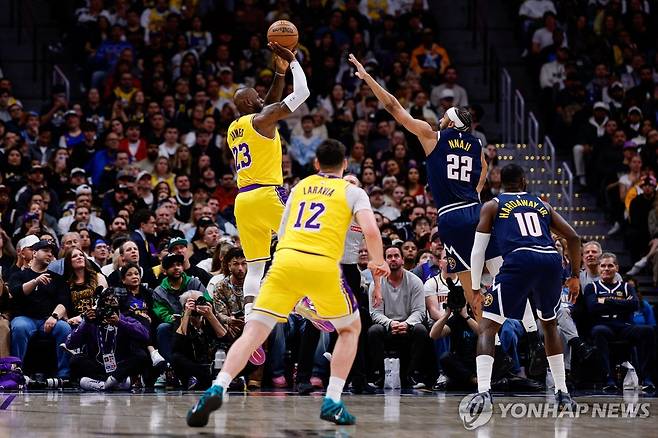 NBA 통산 필드골 신기록 작성의 순간 [로이터=연합뉴스]