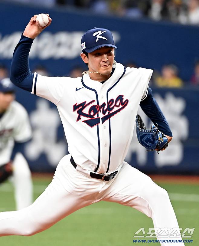 2일 일본 오사카 교세라돔에서 열린 WBC(월드베이스볼클래식) 한국 대표팀과 한신 타이거즈의 경기, 5회말 한국 고영표가 역투하고 있다. 오사카(일본)=허상욱 기자wook@sportschosun.com/2026.03.02/