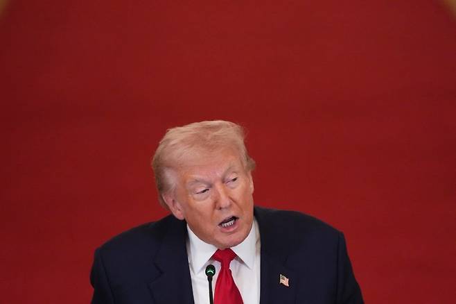 도널드 트럼프 미 대통령이 6일(현지시간) 백악관에서 열린 대학 스포츠 토론회에서 발언하고 있다. 뉴시스