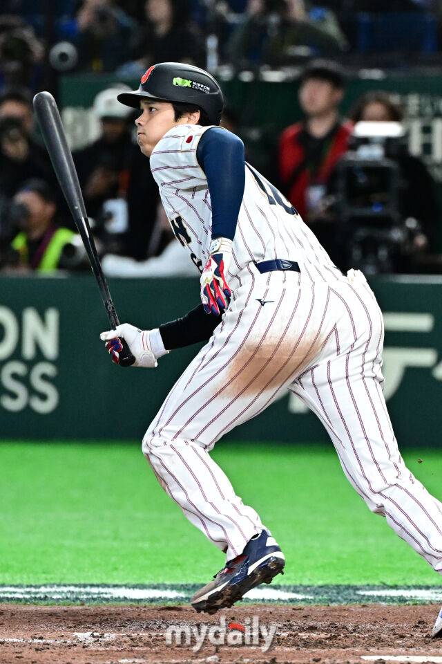 7일 일본 도쿄돔에서 열린 2026 월드 베이스볼 클래식(WBC) 조별리그 한국-일본 경기. 일본 오타니가 5회말 1사에 안타를 치고 있다./도쿄(일본)=한혁승 기자 hanfoto@mydaily.co.kr