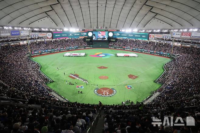 [도쿄=뉴시스] 권창회 기자 = 7일 일본 도쿄돔에서 열린 2026 WBC 조별리그 C조 2차전 한국과 일본의 경기가 관중들로 가득 차있다. 2026.03.07. kch0523@newsis.com