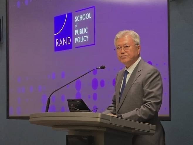 美 랜드연구소 좌담회에서 기조연설하는 문재인 전 대통령 ⓒ문재인 전 대통령 SNS 갈무리