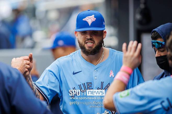 ▲ 구속과 제구 모두에서 문제를 드러내며 "메이저리그 수준의 투수가 아니다"는 혹평을 받고 있는 알렉 마노아