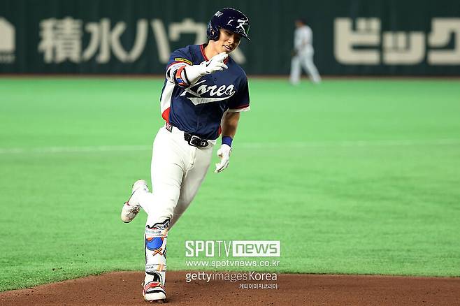 ▲ 한국 김혜성 홈런