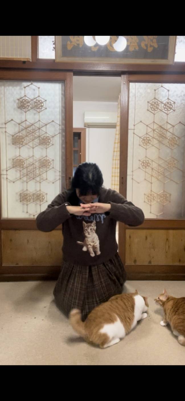 올해도 서울에 계신 부모님께 영상으로 세배를 올렸다. /박수진