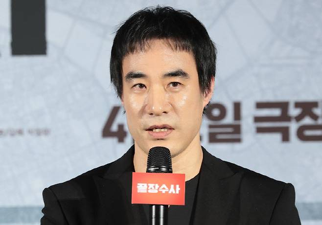 배우 배성우가 9일 서울 용산구 CGV 용산아이파크몰에서 열린 영화 끝장수사 제작보고회에 참석해 음주운전 사건을 사과하고 있다.(사진=뉴스1)