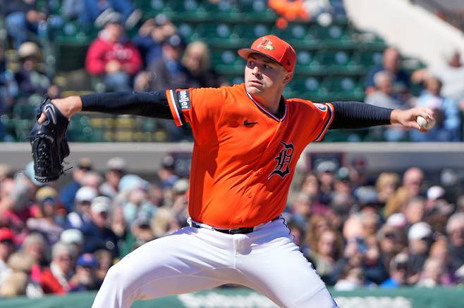 Detroit Tigers starting pitcher Tarik Skubal throws against the Minnesota Twins in the first inning of a spring training baseball game, Monday, Feb. 23, 2026, in Lakeland, Fla. (AP Photo/John Raoux)







<저작권자(c) 연합뉴스, 무단 전재-재배포, AI 학습 및 활용 금지>