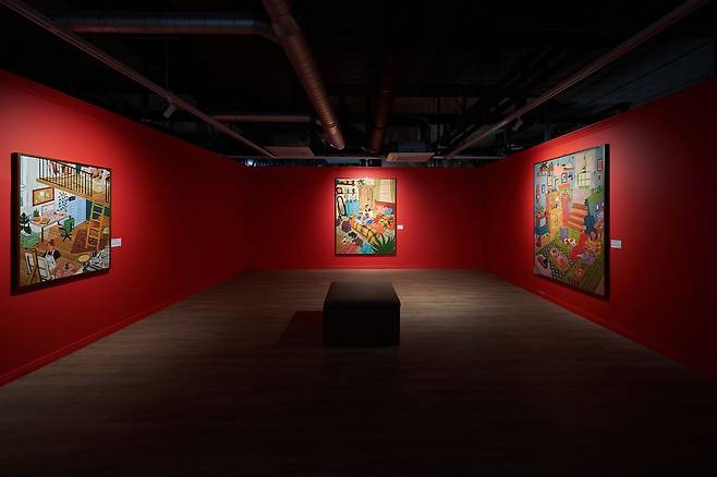 전시에서는 지난 10여 년간 이어온 헤일리 티프먼의 감성과 작업 세계를 한자리에서 밀도 높게 만날 수 있다.