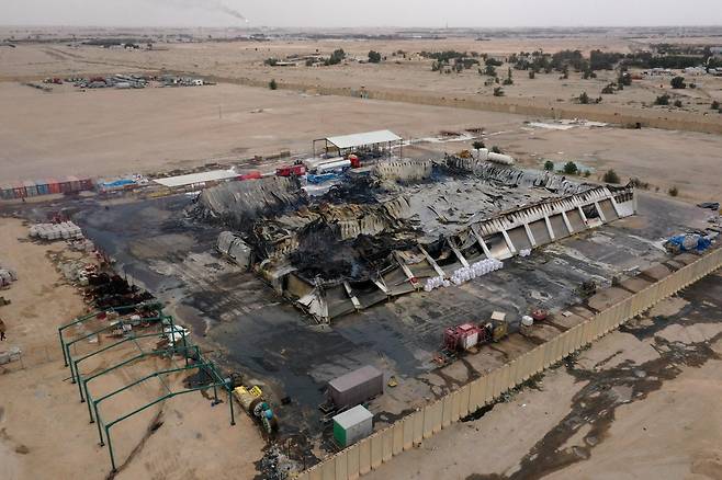 7일(현지시간) 이라크 바스라에서 드론 공격을 받은 미국 기업 할리버튼 단지가 파손된 모습. 로이터연합뉴스