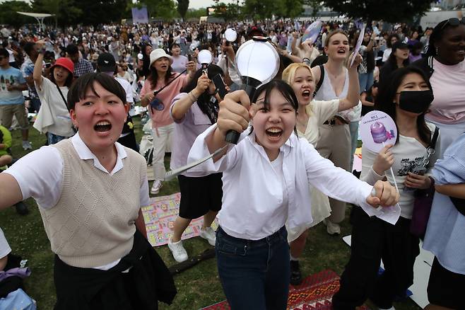BTS fans gather at Yeouido Park during the "BTS Festa" on June 17, 2023. (Getty Images)