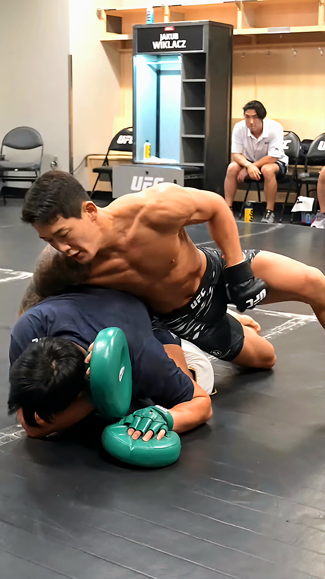 UFC 4전 “이정영 계체 불참은 어…