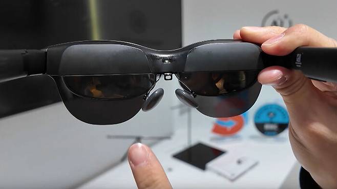 이번에 새로 출시한 레이네오 에어4 프로