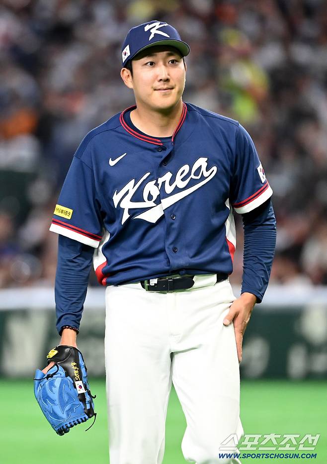 7일 일본 도쿄돔에서 열린 WBC(월드베이스볼클래식) 한국과 일본의 경기. 손주영이 투구를 마친 후 더그아웃으로 향하고 있다. 도쿄(일본)=허상욱 기자wook@sportschosun.com/2026.03.07/