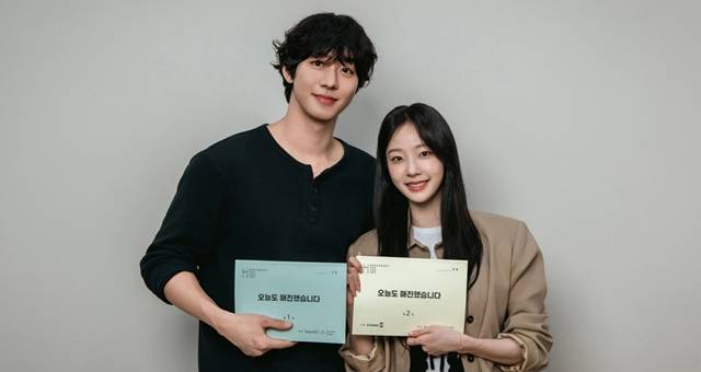 배우 안효섭(왼쪽)과 채원빈이 SBS 새 수목드라마 '오늘도 매진했습니다'로 호흡을 맞춘다. /SBS