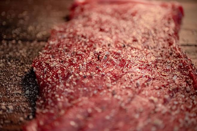 미국 건강매체 헬스라인(Healthline) 자료를 토대로 모발 건강에 도움이 될 수 있는 식품 열 가지를 알아봤다./사진=클립아트코리아