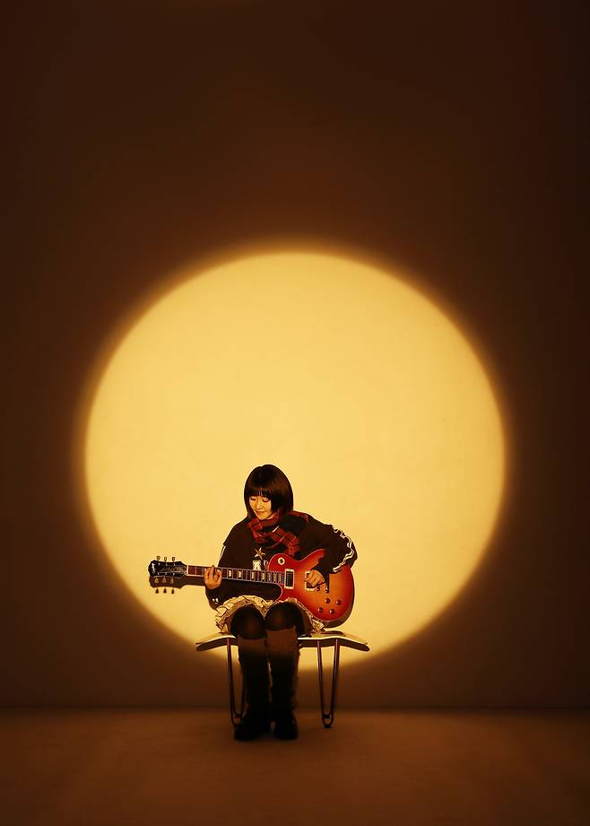 밴드 체리필터의 프론트 퍼슨 조유진. 로켓펀치뮤직 제공