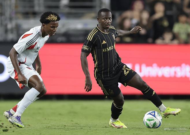 야우 예보아(사진 오른쪽. 사진=게티이미지코리아