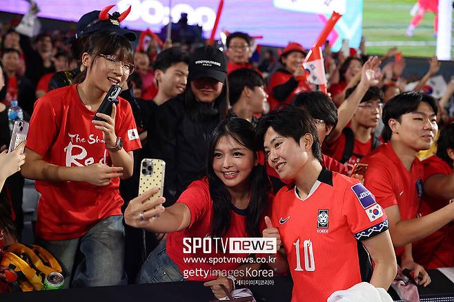 ▲ 홈 6만명 팬 앞에서 4년 전 패배를 설욕하리라 확신했던 호주가 한국 여자축구에 막혀 좌절감을 맛봤다. 비록 스코어는 3-3 무승부였지만, 호주 현지 언론과 선수단은 심리상 패배를 인정했다.