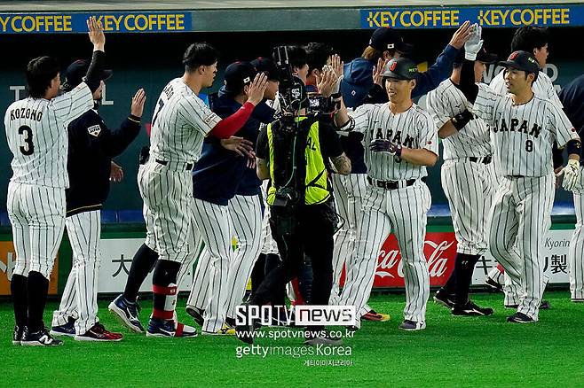 ▲ 경기에서 승리한 일본 선수단