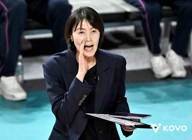 흥국생명 요시하라 도모코 감독 [한국배구연맹 제공. 재판매 및 DB 금지]