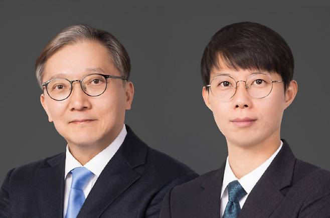 법무법인 태평양 최성일(왼쪽) 고문과 김종운 전문위원.(사진=태평양)