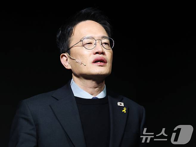 서울시장 출마를 선언한 박주민 더불어민주당 의원이 9일 오후 서울 마포구 가온스테이지에서 열린 '새로운 서울 설계도' 비전 선포식에서 공약을 발표하고 있다. 2026.3.9 ⓒ 뉴스1 황기선 기자