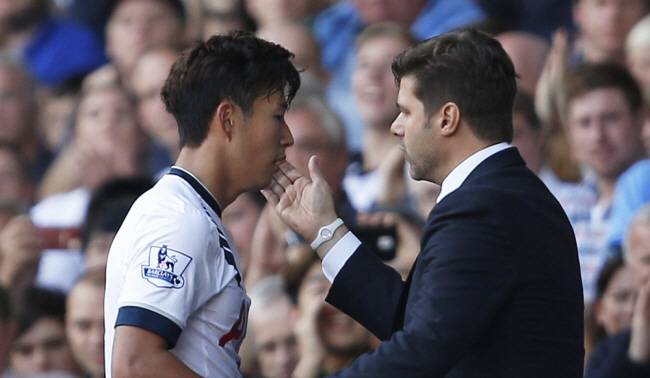 손흥민과 포체티노 감독 로이터연합뉴스