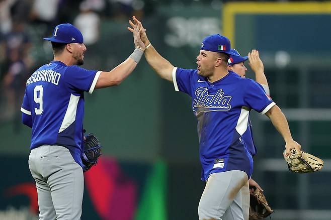 미국전 승리에 환호하는 이탈리아 선수들. AFP연합뉴스
